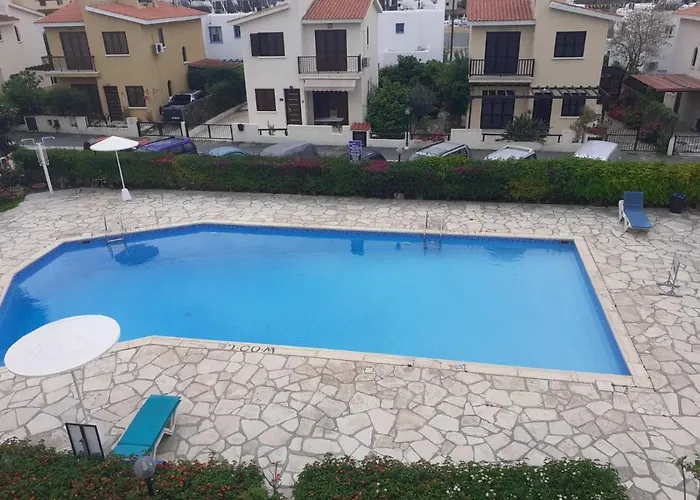 Violeta Gardens